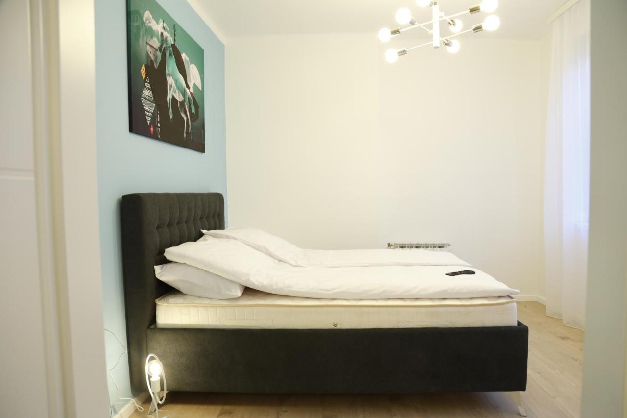 Blue And Rose Cozy - Quiet In The Best Location - Self Check-In - 5Th Floor With Elevator Сараєво Екстер'єр фото